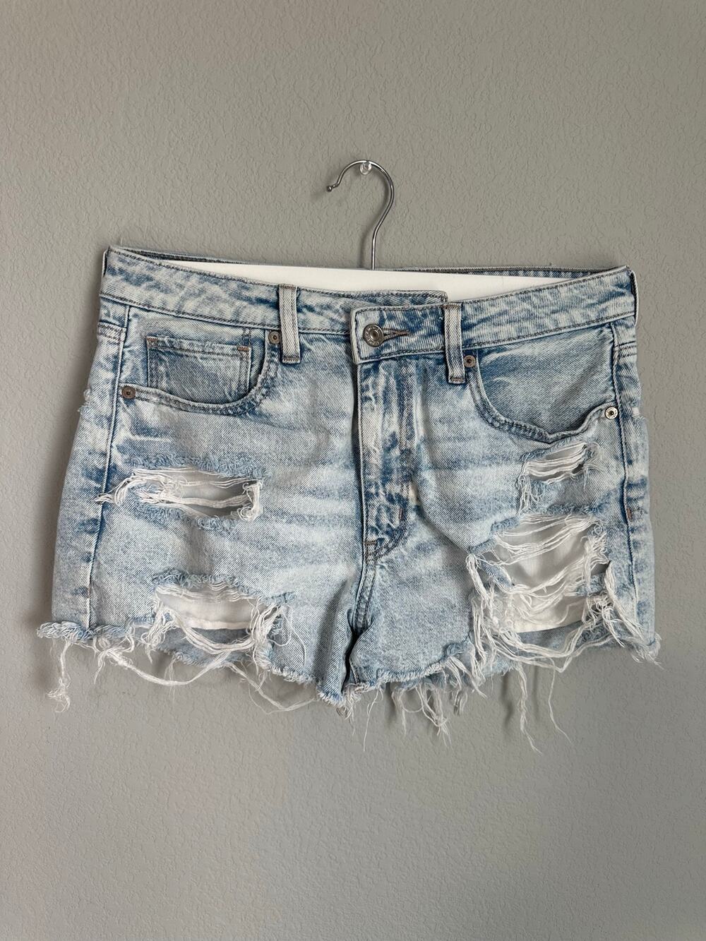 American Eagle Strigid Distressed Shorts 6